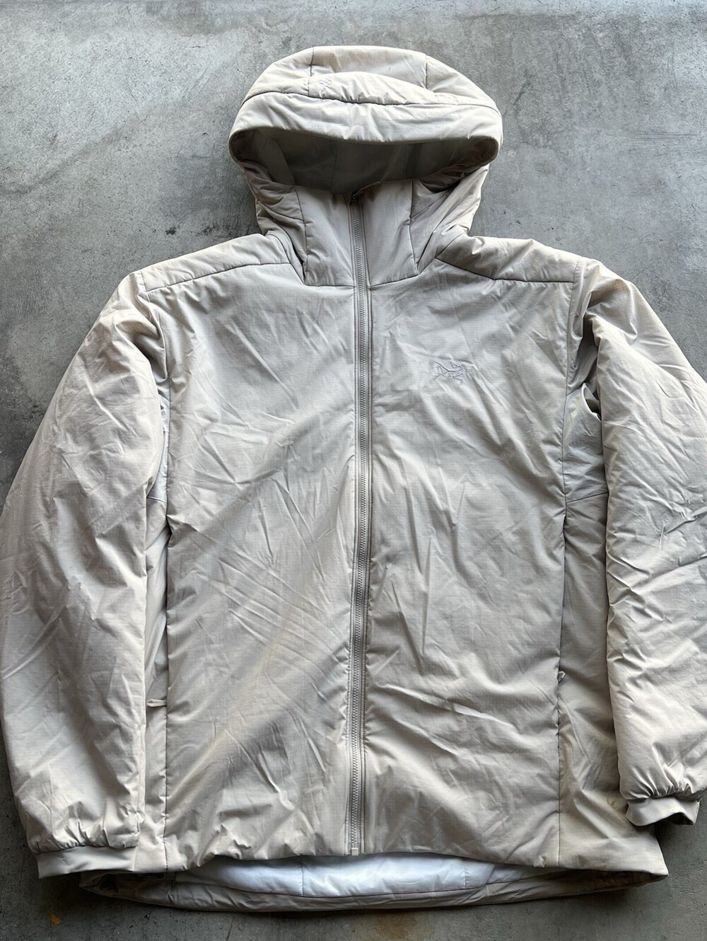Arc'teryx Atom AR SV Heavyweight Insulated Jacket Large L 2024 Cream Beige